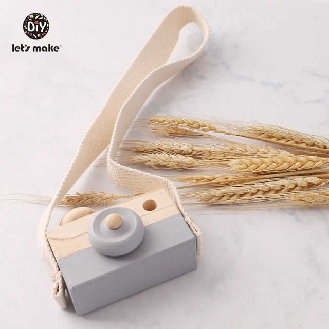 Let's make 1pc Wooden Baby Toys Fashion Camera Pendant Montessori Toys For Children Wooden DIY Presents Nursing Gift Baby Block